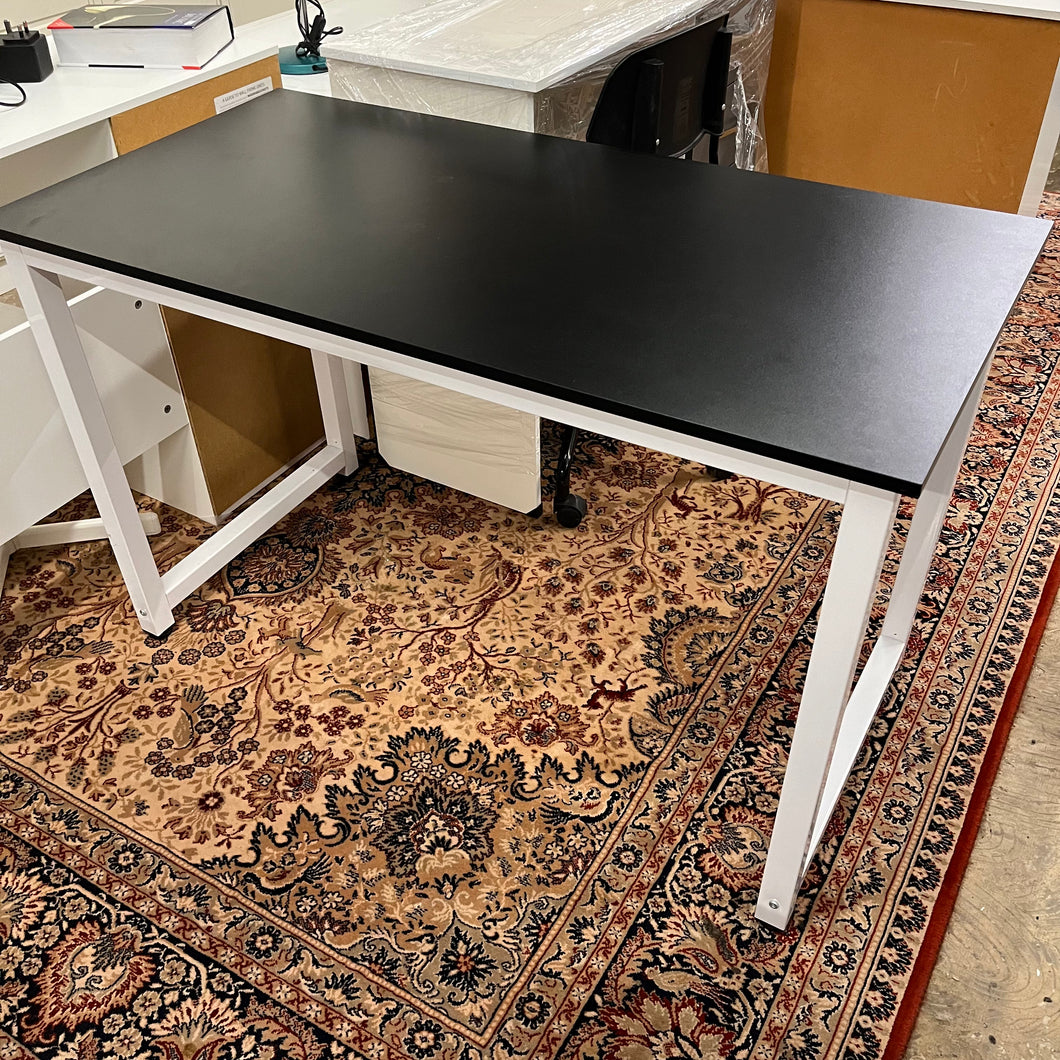Black & White Table/Study Desk