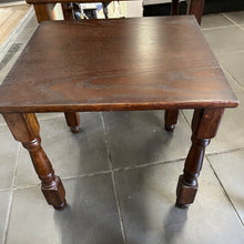 Load image into Gallery viewer, Oak Nest of 3 Tables