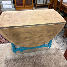 Load image into Gallery viewer, Drop Leaf Table - PROJECT