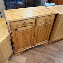 Load image into Gallery viewer, Ducal 2 Door 2 Drawer Pine Sideboard