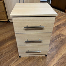 Load image into Gallery viewer, 4 Piece Bedroom Set