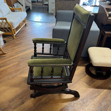 Load image into Gallery viewer, Victorian American Style Rocking Chair