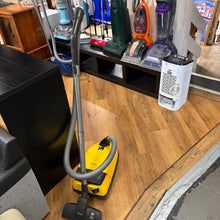 Load image into Gallery viewer, Miele De Luxe S300i Vacuum Cleaner