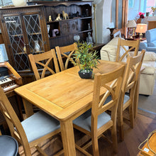 Load image into Gallery viewer, Natural Solid Oak Extending Table and 6 Chairs