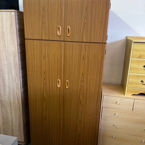 Schreiber Wardrobe with Storage