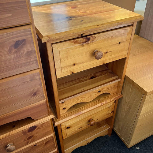 Pair of Pine 1 Drawer Bedsides