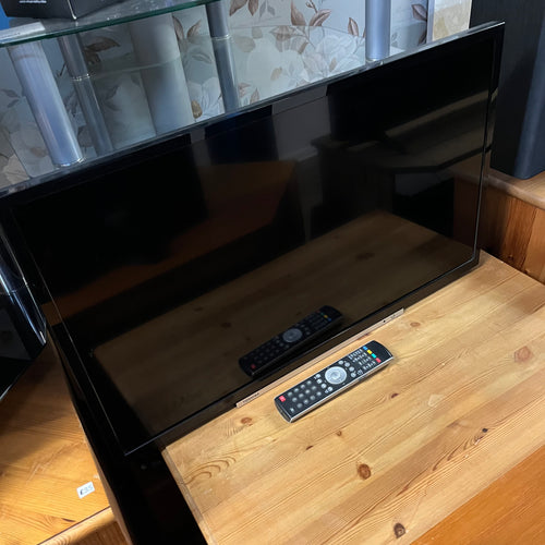 Toshiba 32” Smart TV with Remote