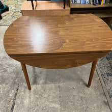 Load image into Gallery viewer, Round Drop Leaf Table