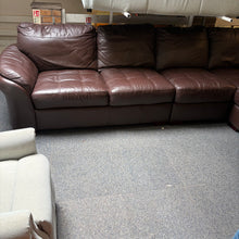 Load image into Gallery viewer, Large Brown Leather Corner Sofa