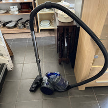 Load image into Gallery viewer, Beldray Multicyclonic Vacuum Cleaner