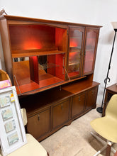 Load image into Gallery viewer, Meredew Iluminated Wall Unit